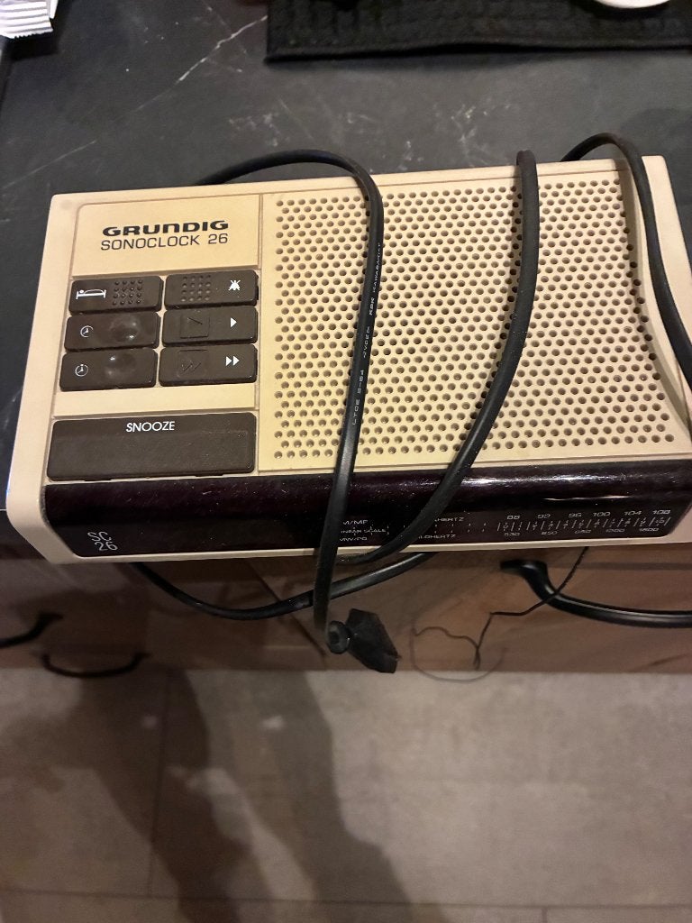 Vintage Grundig sonoclock 26 wekkerradio, Verzenden, Gebruikt, Overige typen