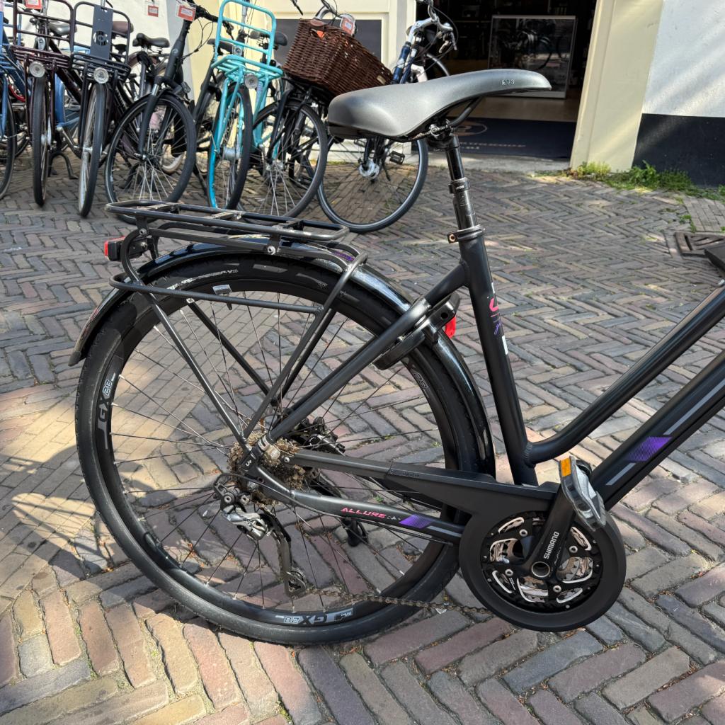 LIV Allure RS Sportieve Damesfiets Zwart | Nette Staat, Giant, Zo goed als nieuw, Support@giant.com, 1635 63rd St, Suite A
Boulder, CO 80301
USA