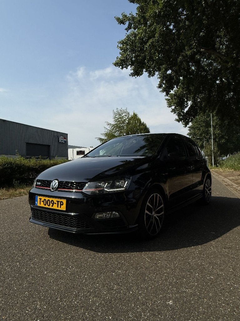Volkswagen Polo 1.8 GTI 2015 Zwart, Stof, Zwart, Particulier, 1100 kg