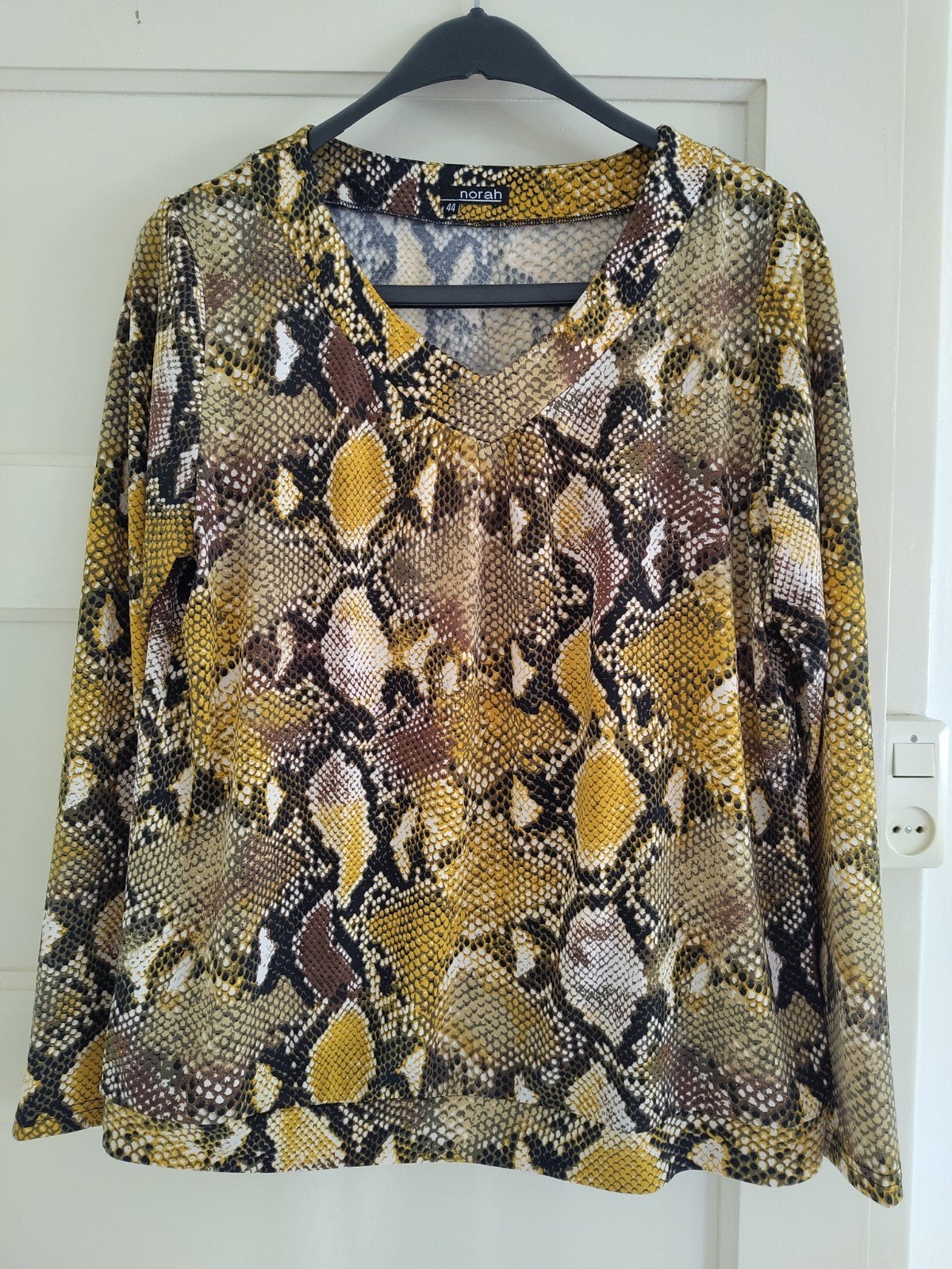 Mooi shirt, Norah, maat 44, Bruin, Maat 42/44 (L), Ophalen of Verzenden, Zo goed als nieuw