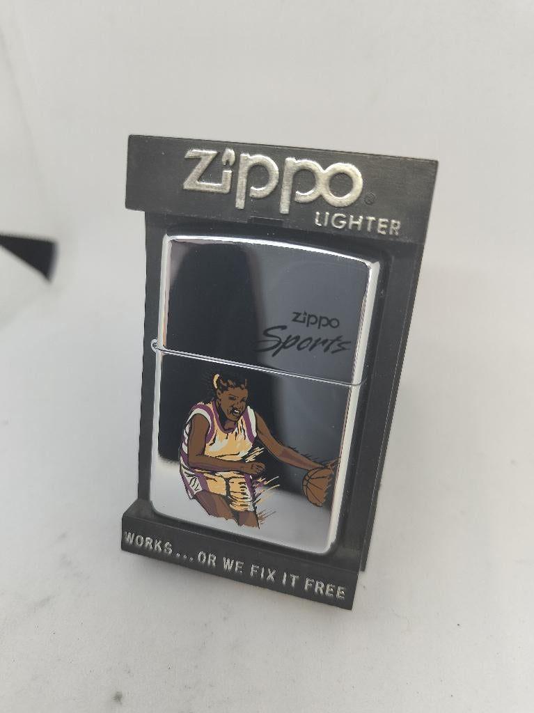 Zippo Sports Women's Basketball - 1998, Verzamelen, Ophalen of Verzenden, Zo goed als nieuw, Aansteker