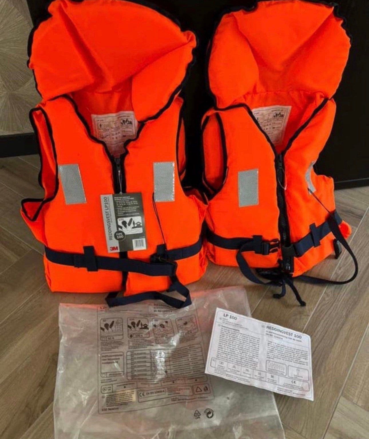 2 NIEUWE Reddingsvesten, Watersport en Boten, Ophalen of Verzenden, Nieuw, Reddingsvest of Zwemvest