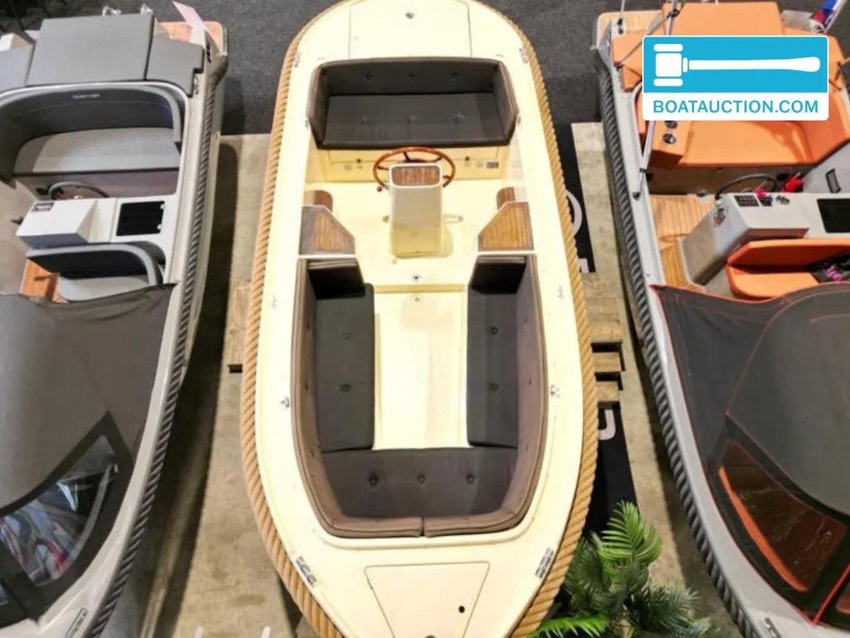 Oudhuijzer 530 nu in de online veiling., Watersport en Boten, Overige brandstoffen, 10 pk, Boatauction.com, 2 m