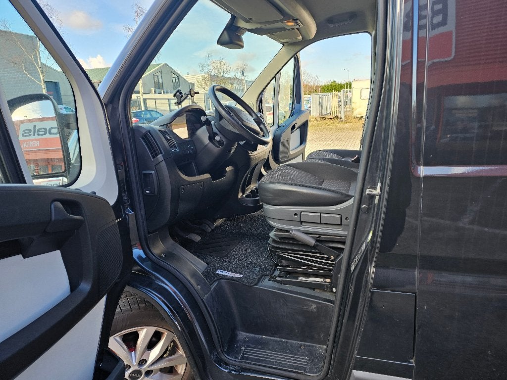 Peugeot Boxer 2018 Zwart, Voorwielaandrijving, Stof, Euro 6, 4 cilinders