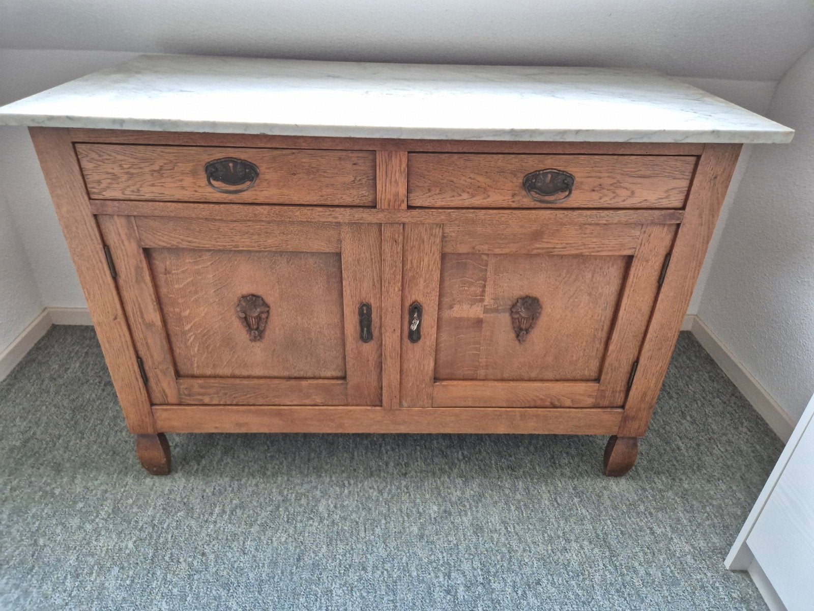 Antieke kast, commode met marmeren blad, Ophalen