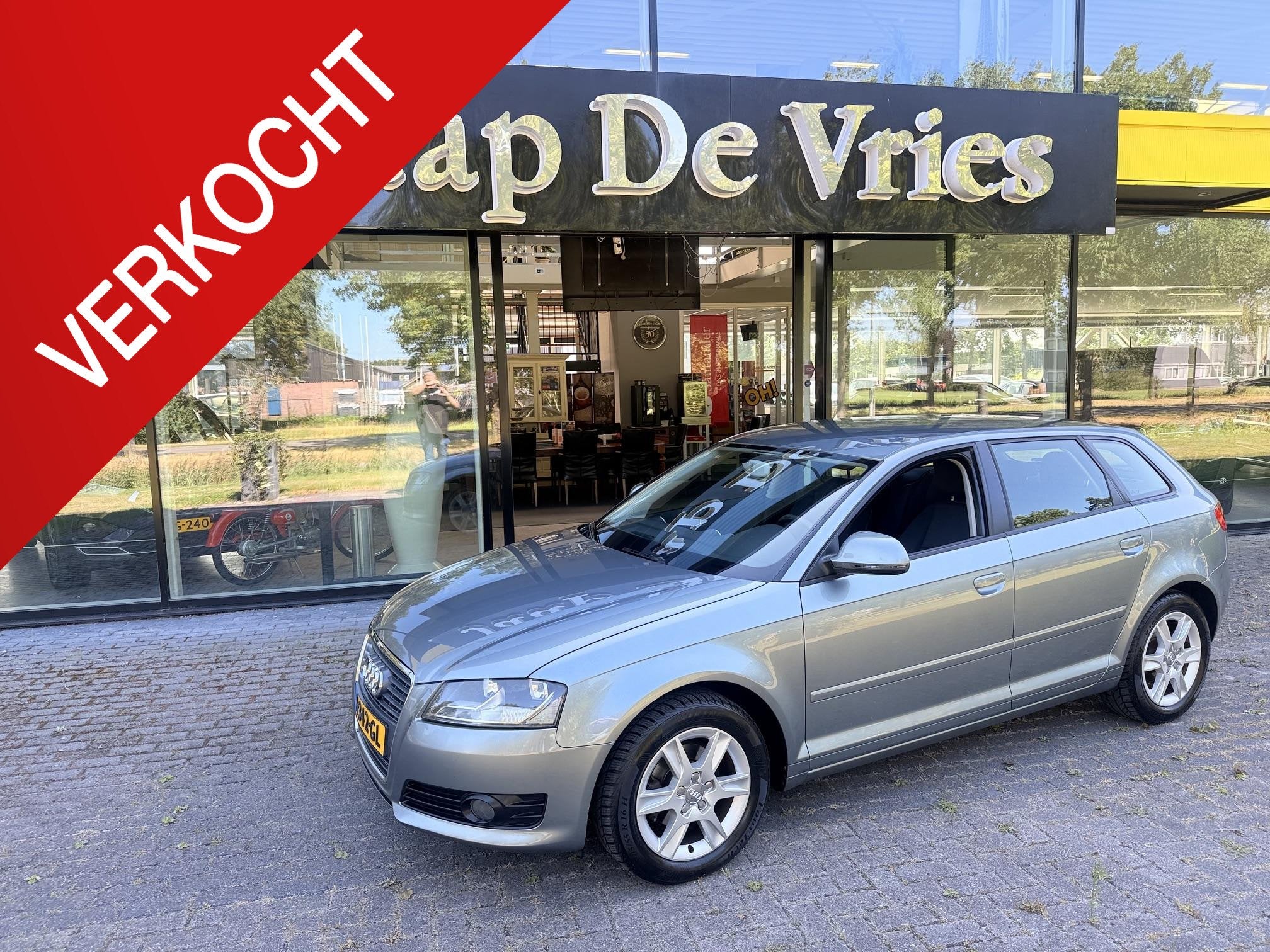 Audi A3 Sportback 1.6 Ambiente, Auto's, Voorwielaandrijving, Stof, Gebruikt, Zwart