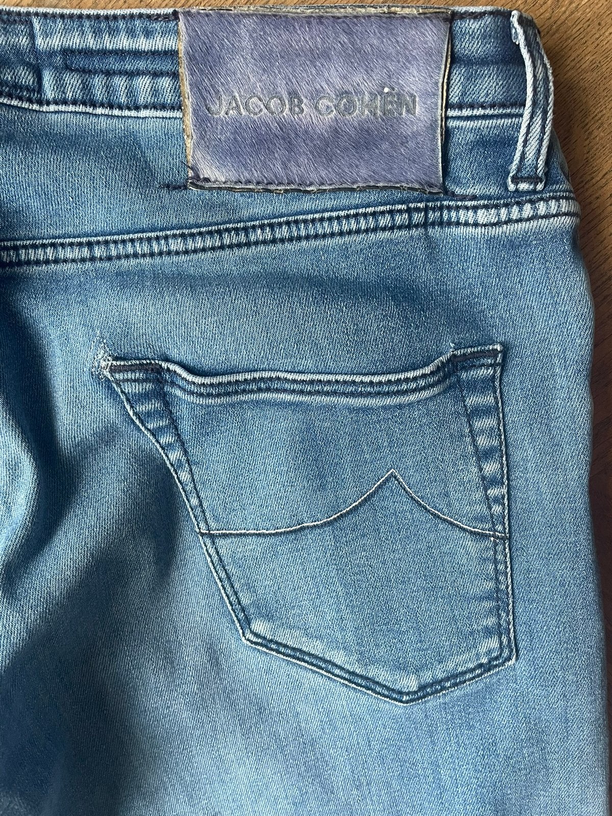 Jacob Cohen Chris/J696 jeans maat 36, gedragen met reparatie, Ophalen of Verzenden, Gedragen, Blauw, W36 - W38 (confectie 52/54)
