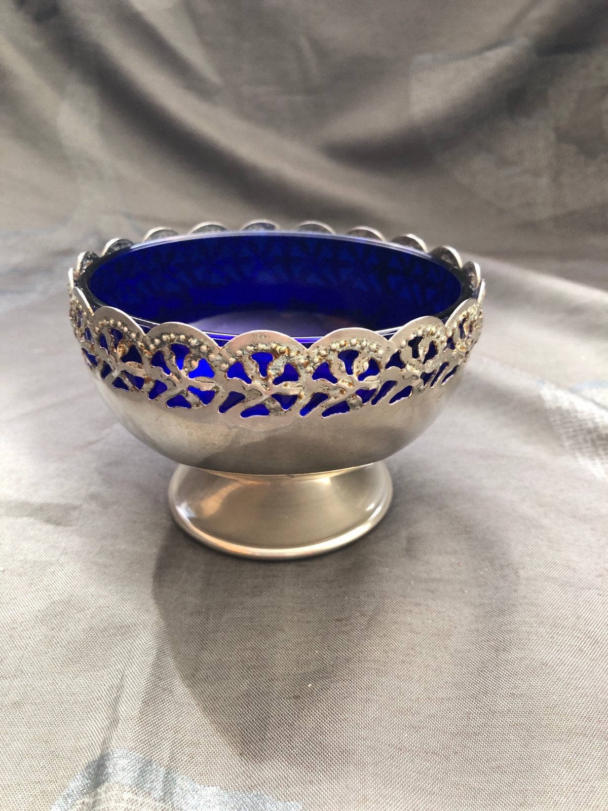 Antieke zoutvaatje met blauw glazen inzet, Ophalen
