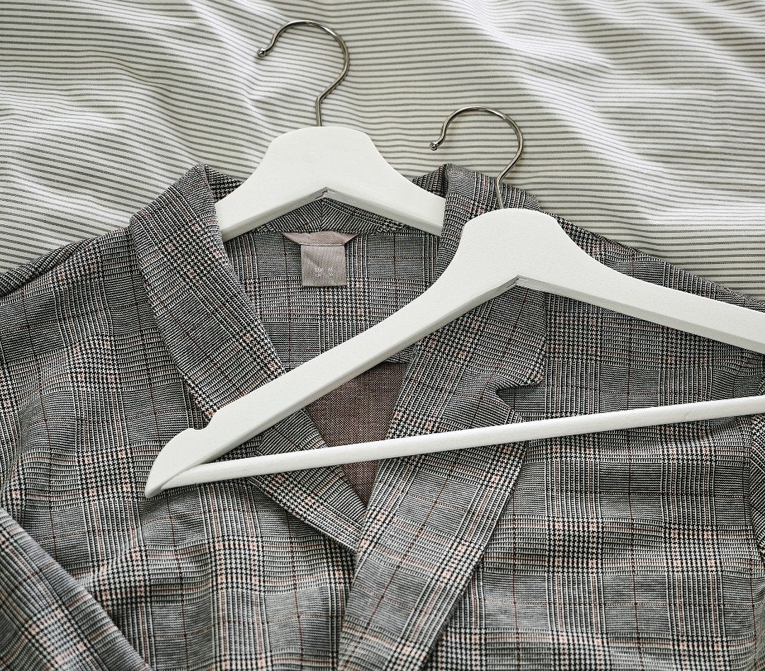 White woodem hangers, Ophalen of Verzenden, Hout
