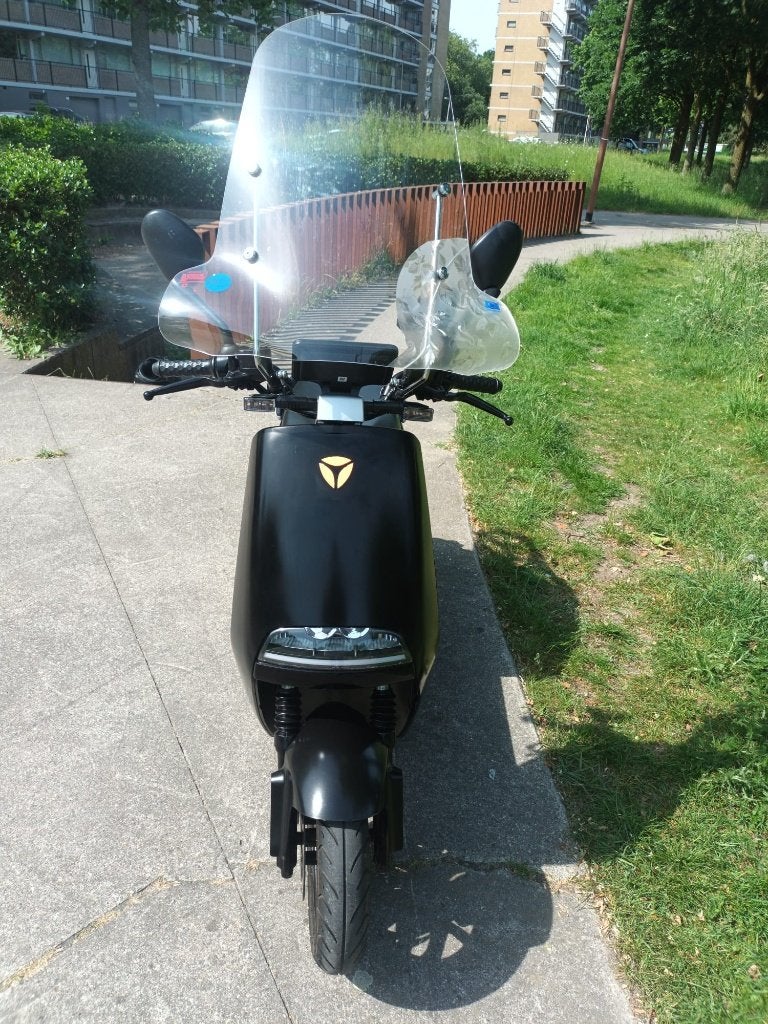 Yadea 45 km elektrische bromscooter, Gebruikt, Elektrisch, Ophalen, Overige merken