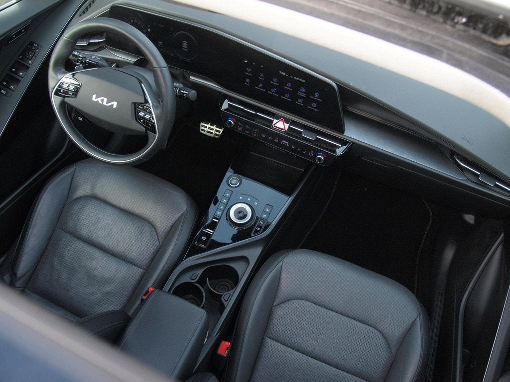 Kia Niro 1.6 GDi Hybrid ExecutiveLine | Panoramadak | Camera, Auto's, 1374 kg, Euro 6, Zwart, Origineel Nederlands