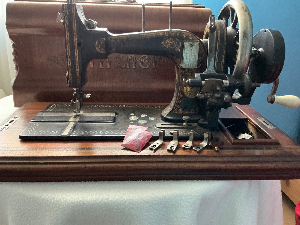 Antieke Gritzner Naaimachine met Houten Kist, Ophalen
