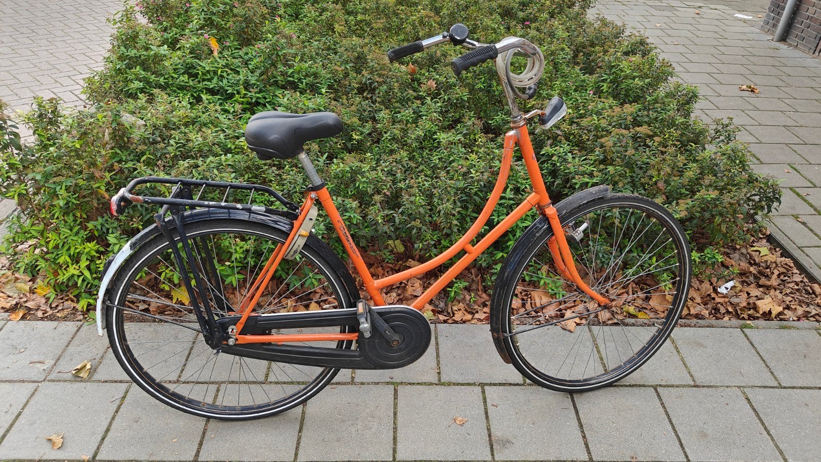 Oranje omafiets - opknapper, Ophalen, Gebruikt