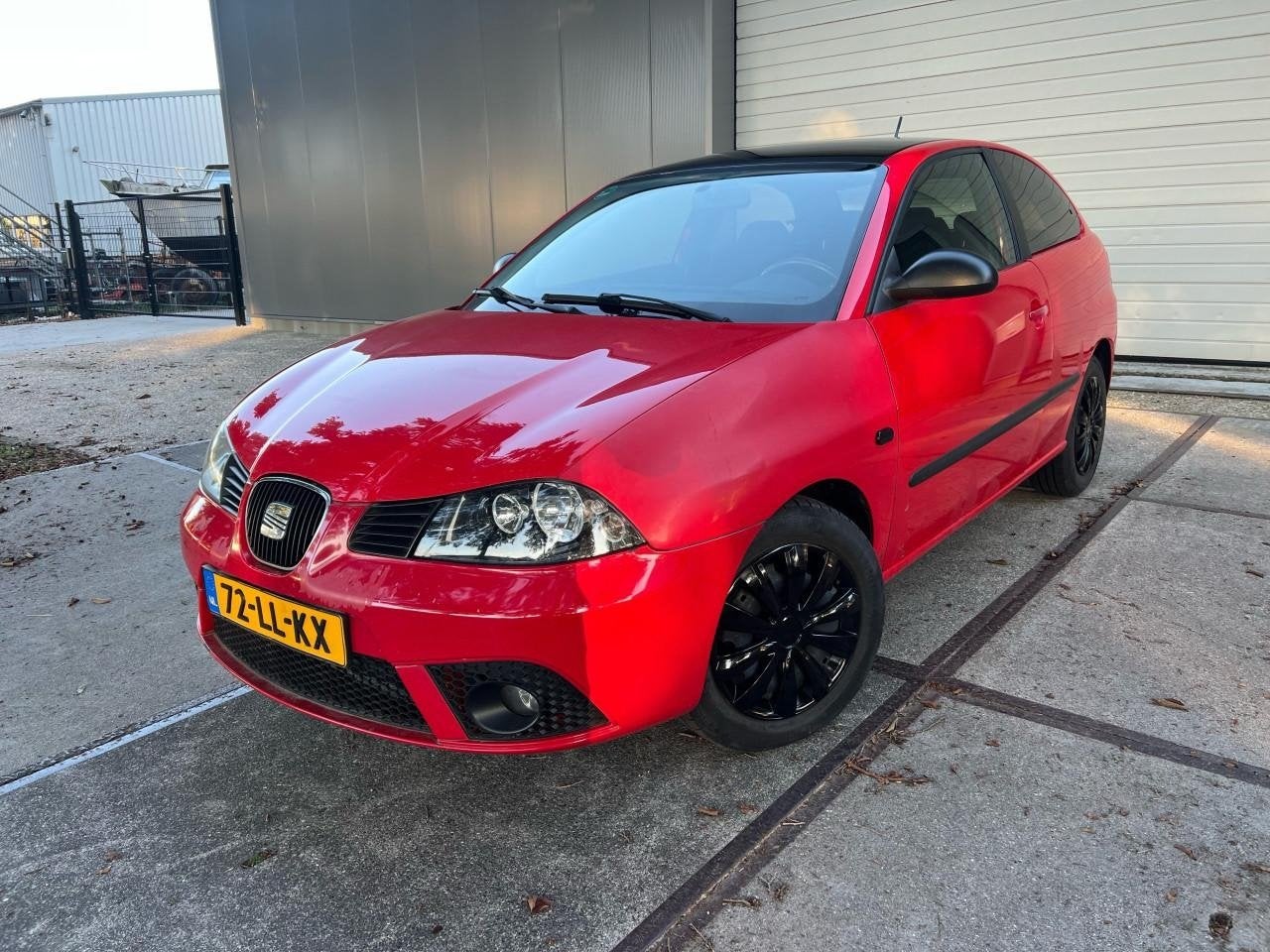 Seat Ibiza 1.4-16V Stella Airco/Cruise, Auto's, Gebruikt, Overige modellen, 4 cilinders, 49 €/maand