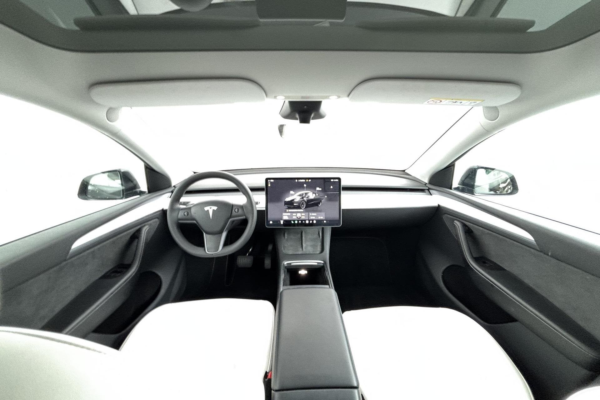 Tesla Model Y RWD 58 kWh Stijlvol en stil onderweg met verra, Auto's, Automaat, 238 pk, Gebruikt, 375 min