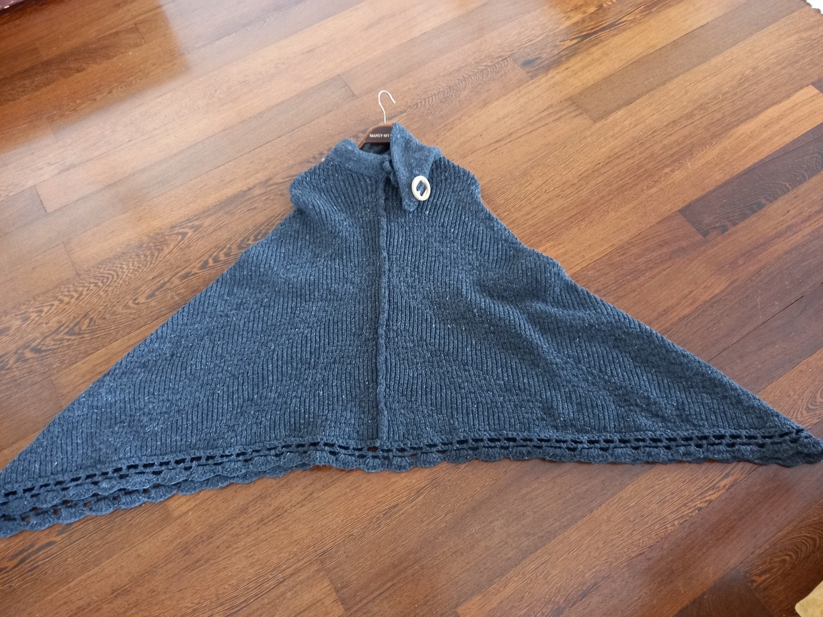 2 gebreide poncho s, Kleding | Dames, Ophalen of Verzenden, Zo goed als nieuw, Grijs
