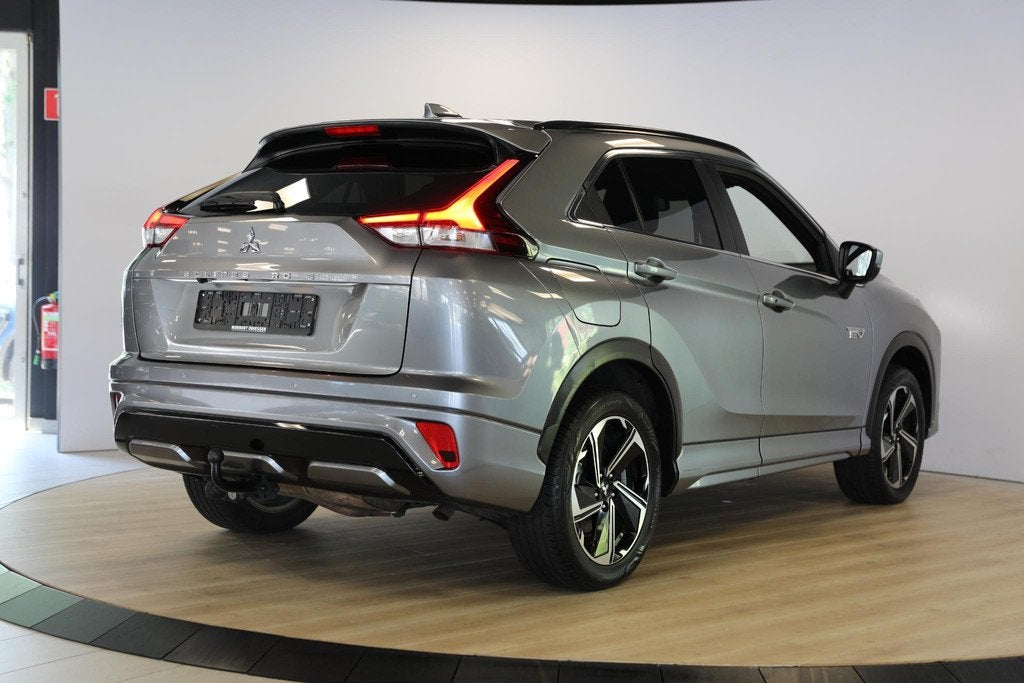 Mitsubishi Eclipse Cross 2.4 PHEV Intense+ | 360 camera | Cr, Auto's, Mitsubishi, Automaat, 188 pk, 14 kWh, Euro 6