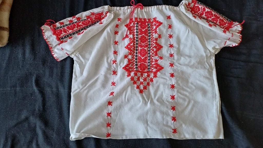 Meisjes jurkje Hongaars in Boedapest gekocht;, Kinderen en Baby's, Meisje, Ophalen of Verzenden, Zo goed als nieuw, Jurk of Rok