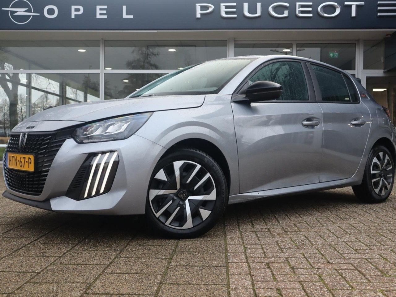 Peugeot 208 Style Hybrid 110 e-DCS6 Automaat, Rijklaarprijs,, Auto's, Automaat, Gebruikt, 1199 cc, Bedrijf