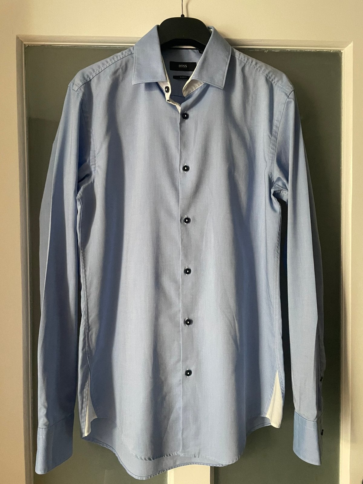 Licht blauw overhemd Boss S slim fit 38 15 is maat S, Ophalen of Verzenden, Zo goed als nieuw, Blauw, Halswijdte 38 (S) of kleiner