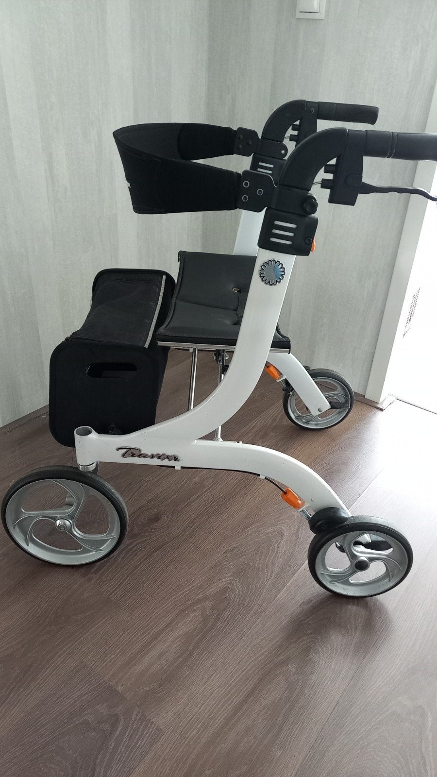Rollator Travixx, Diversen, Rollators, Ophalen, Nieuw