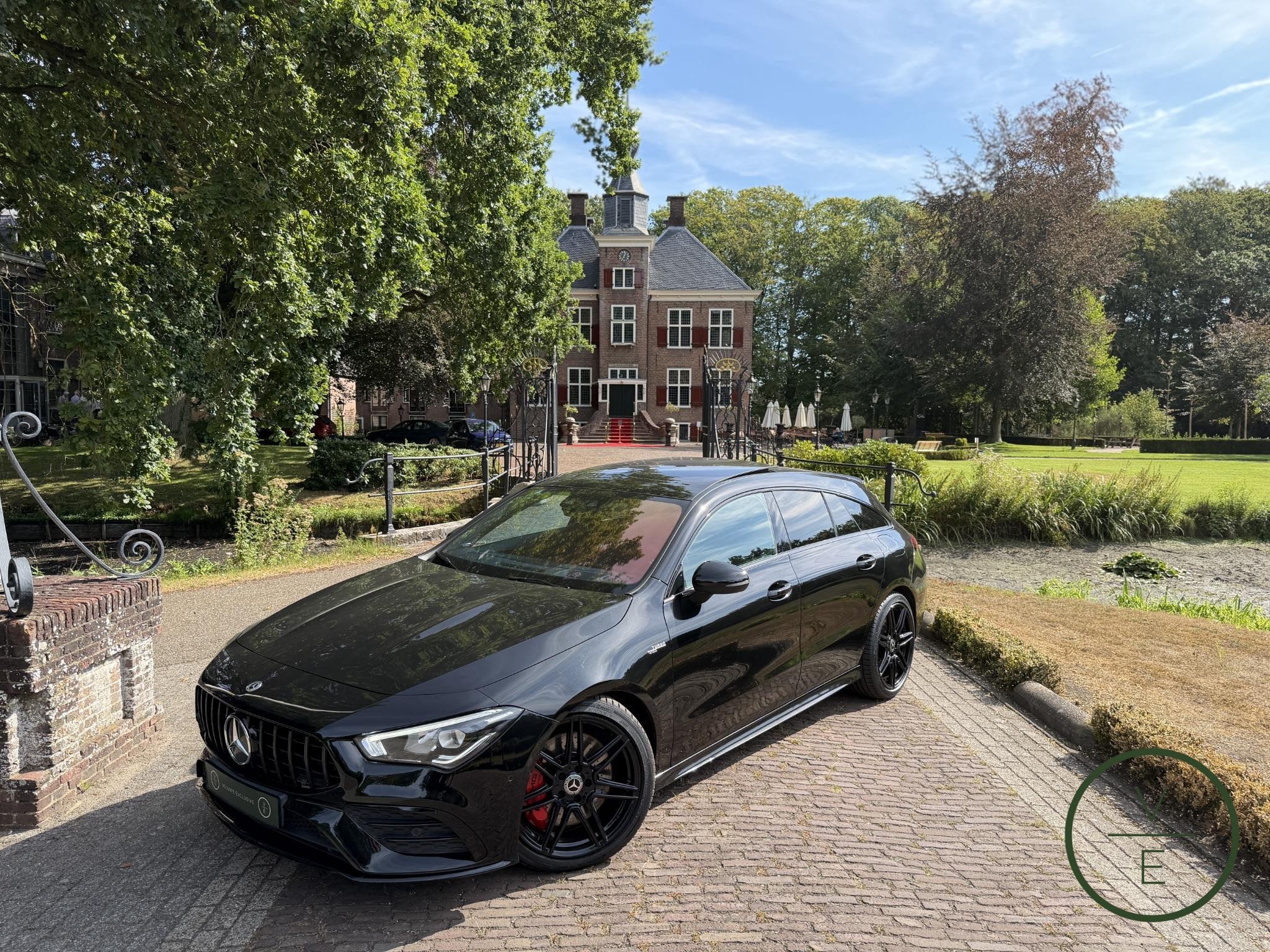 Mercedes-Benz CLA-klasse Shooting Brake AMG 35 4MATIC Premiu, Auto's, Automaat, CLA, Leder en Stof, Zwart
