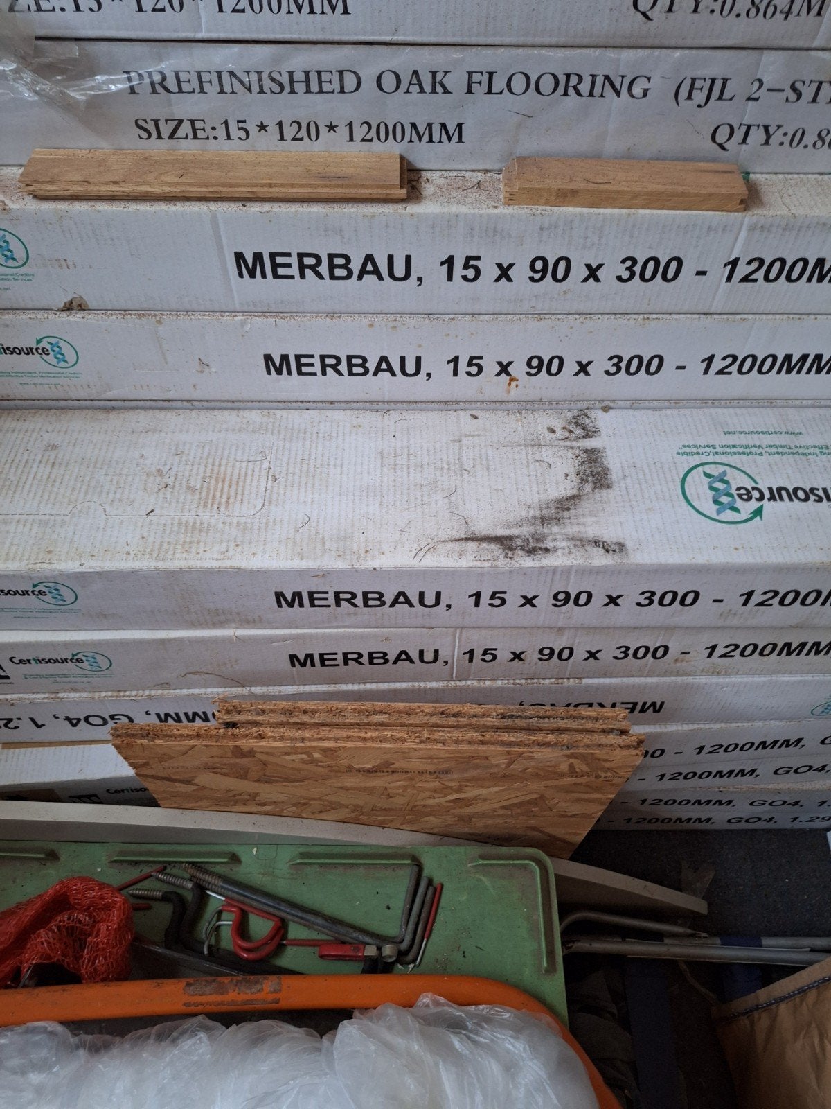 Merbau vloer vloerdelen 20 m2 massief 15mm wildverband, Ophalen, Vloerdelen of -planken, 10 m² of meer, 10 tot 30 cm