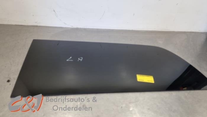Ruit Laaddeur zijkant van een Mercedes Vito, Gebruikt, -, Ophalen of Verzenden, -