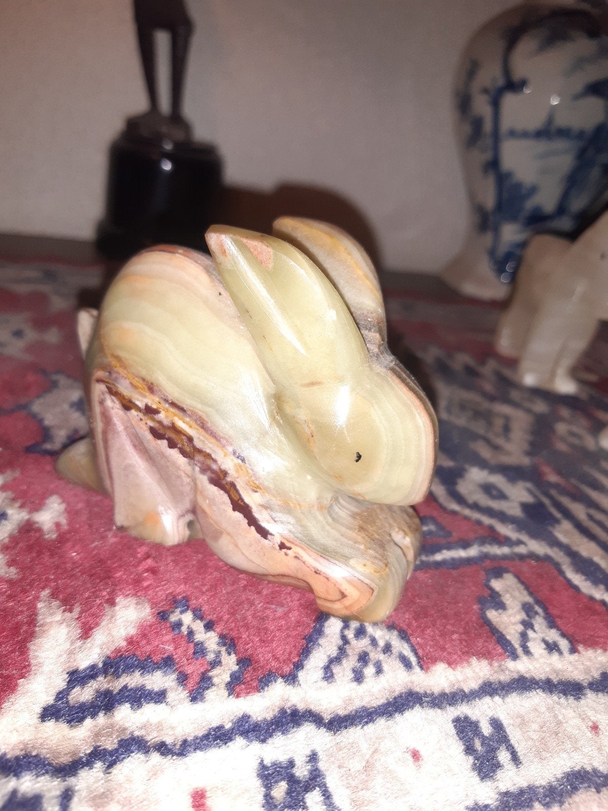 Uniek konijn beeldje van Avagoniet uit Peru, Verzamelen, Beelden en Beeldjes, Zo goed als nieuw, Dier, Ophalen of Verzenden