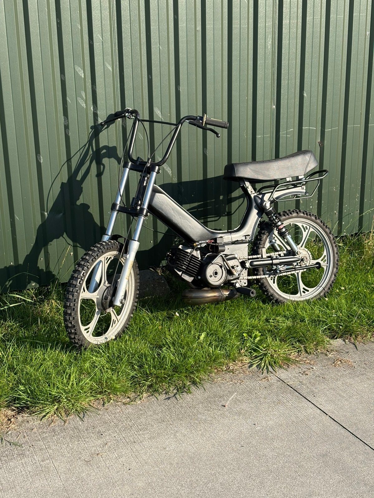 Tomos 50cc loopt niet, Fietsen en Brommers, Brommers | Tomos, Ophalen, Gebruikt, Maximaal 45 km/u, 50 cc