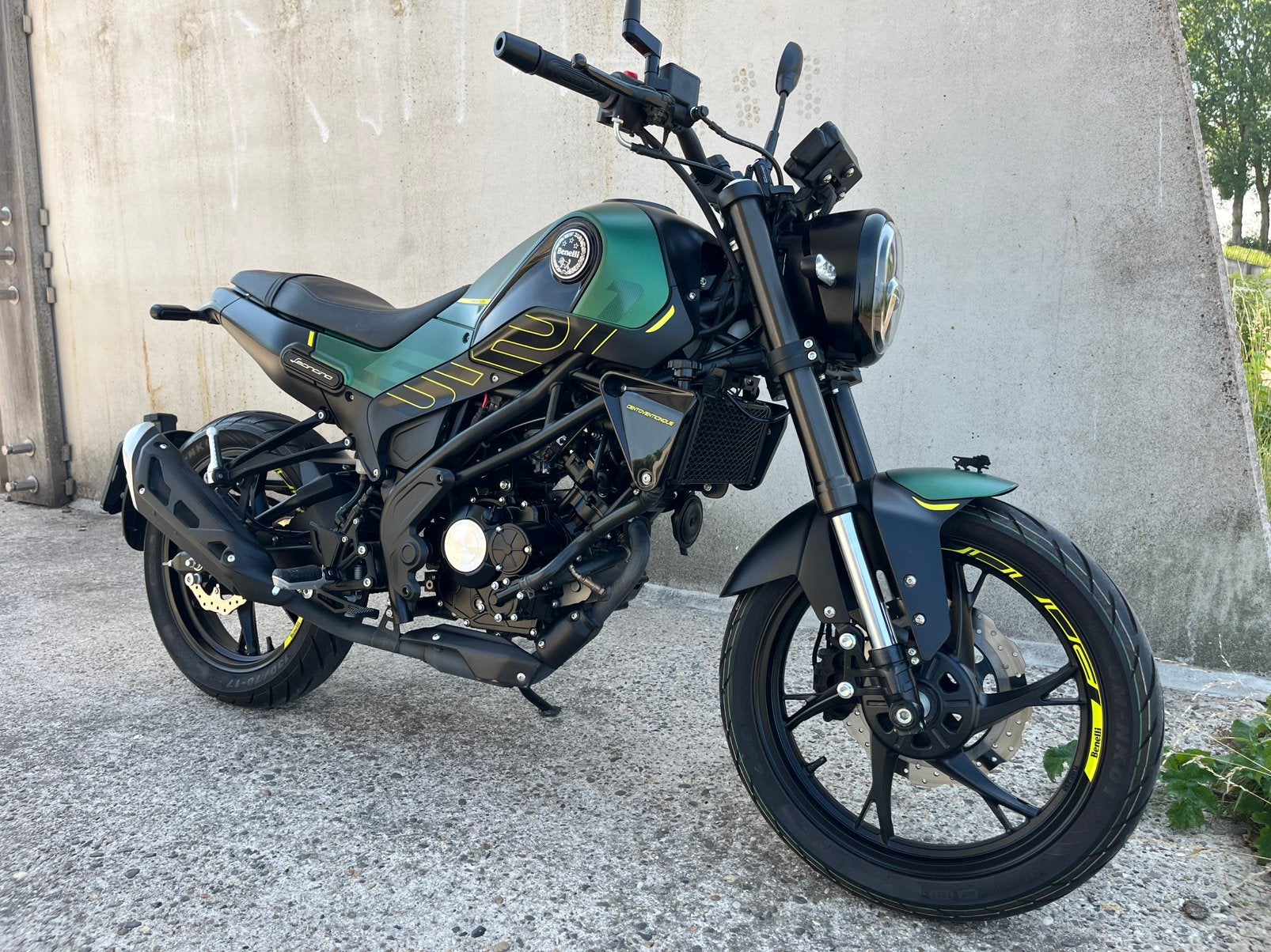 Benelli Leoncino 125 2022 | 1.400 km | Nieuwstaat | A1, Motoren, Motoren | Benelli, Occasion, Particulier, 125 cc, 11 kW of minder