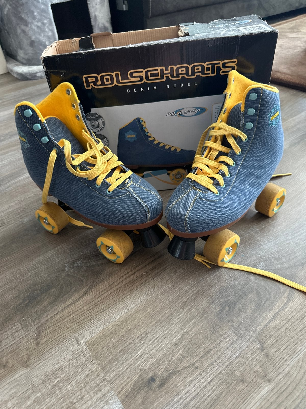 Rolschaatsen Maat 40, Ophalen, Nieuw, Dames