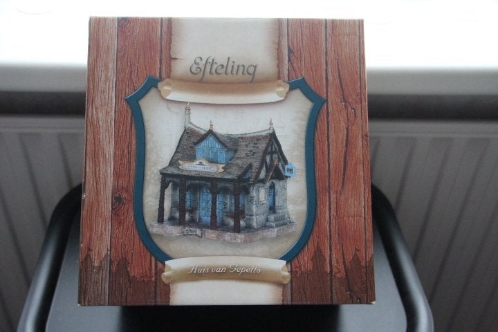 luville Efteling huisje  huis van gepetto, Verzamelen, Ophalen of Verzenden, Nieuw, Beeldje of Poppetje