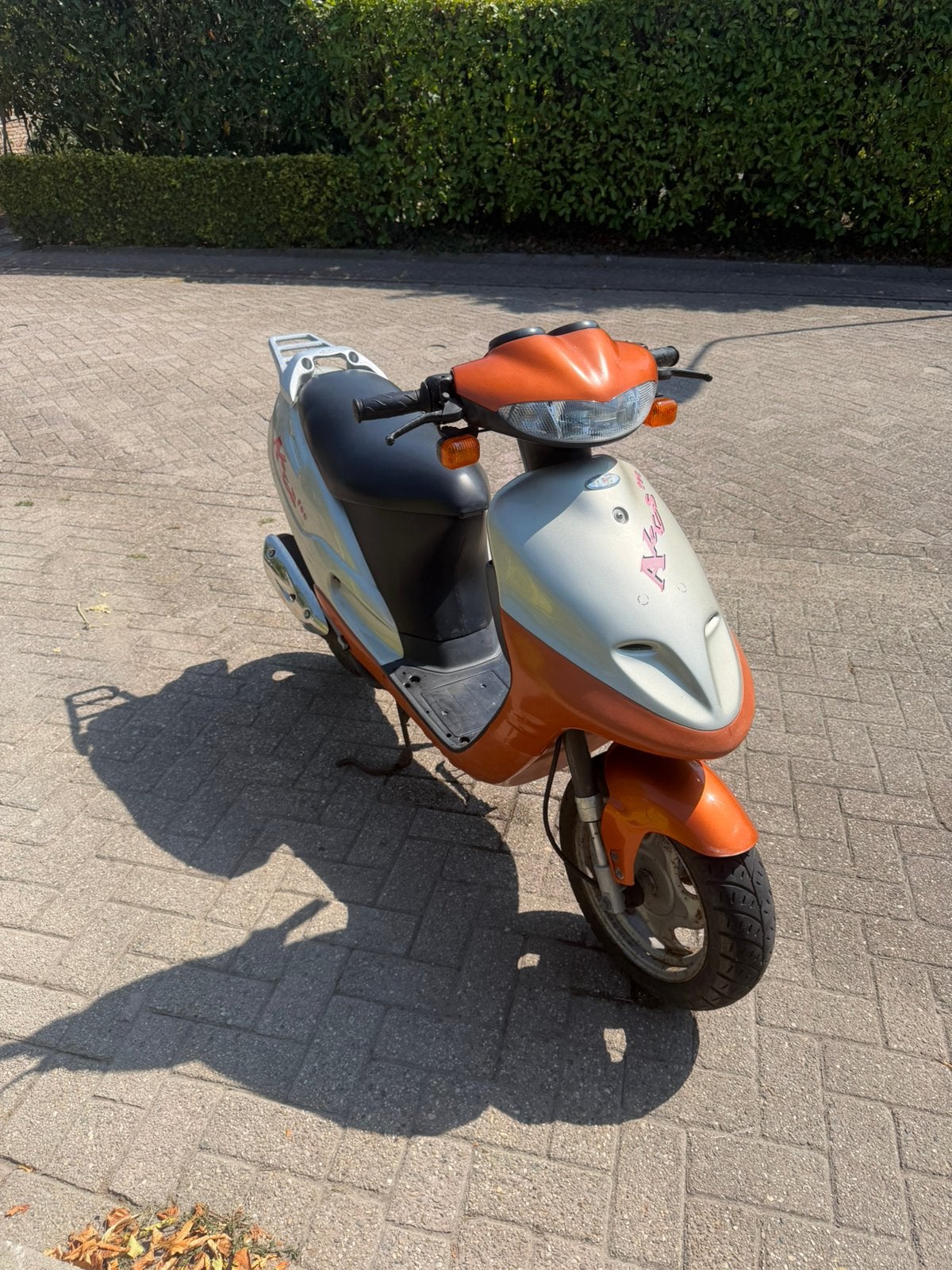 Tgb akros tec scooter, Ophalen, Tweetakt, Maximaal 45 km/u, Zo goed als nieuw