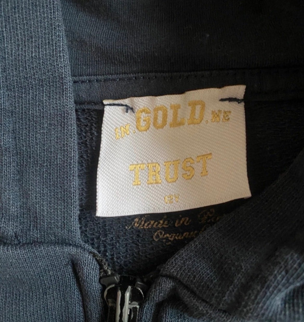 In Gold We Trust hoodie - Donkerblauw, Kleding | Heren, Truien en Vesten, Verzenden, Zo goed als nieuw, Overige maten, Blauw