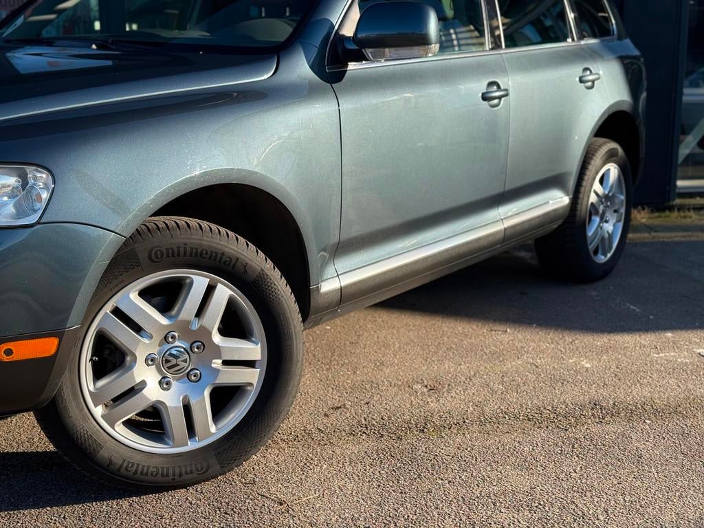 Volkswagen Touareg 4.2 V8 | Pano | Leer | Airco | Cruise, Auto's, Volkswagen, Gebruikt, 8 cilinders, Leder, Vierwielaandrijving