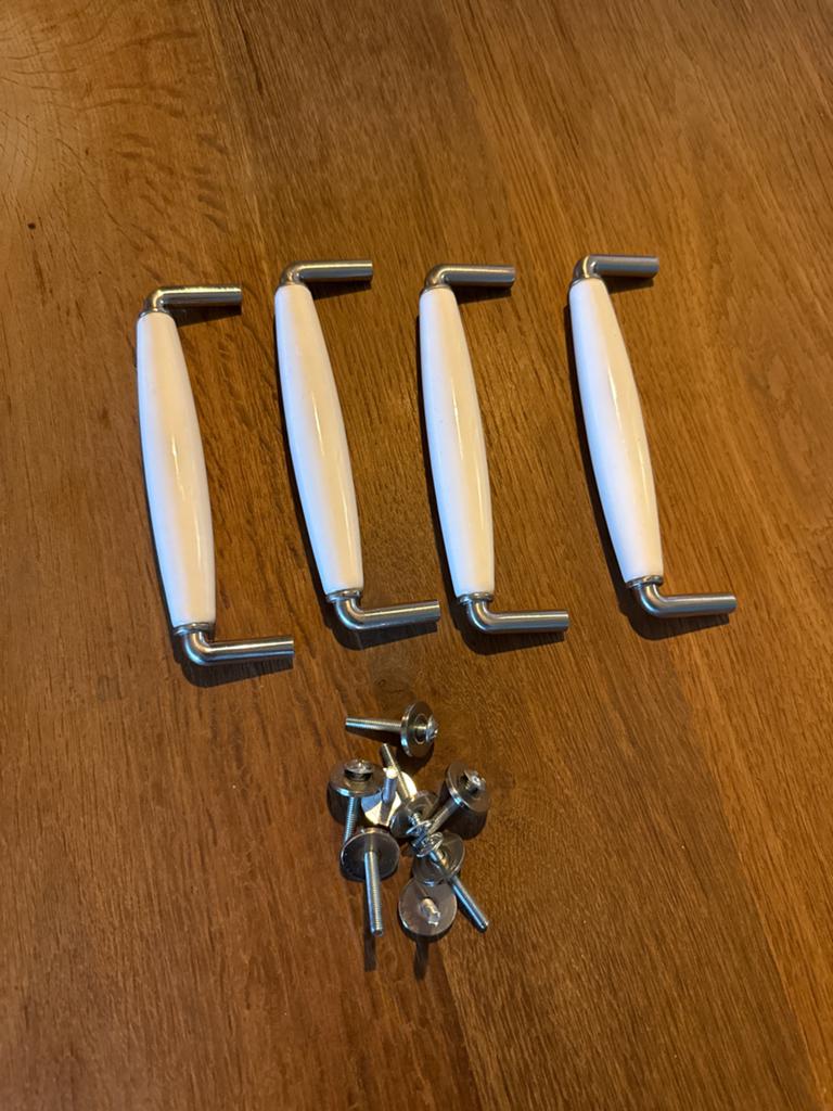 Ikea Pax Set van 4 Handgrepen - Wit/Chroom, Ophalen, Minder dan 50 cm, Gebruikt, Minder dan 25 cm