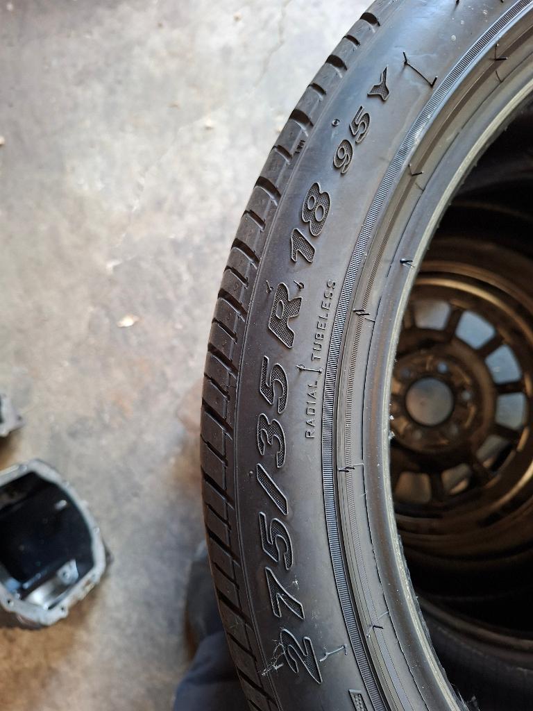 Pirelli P Zero, Ophalen, 18 inch, Gebruikt, 275 mm