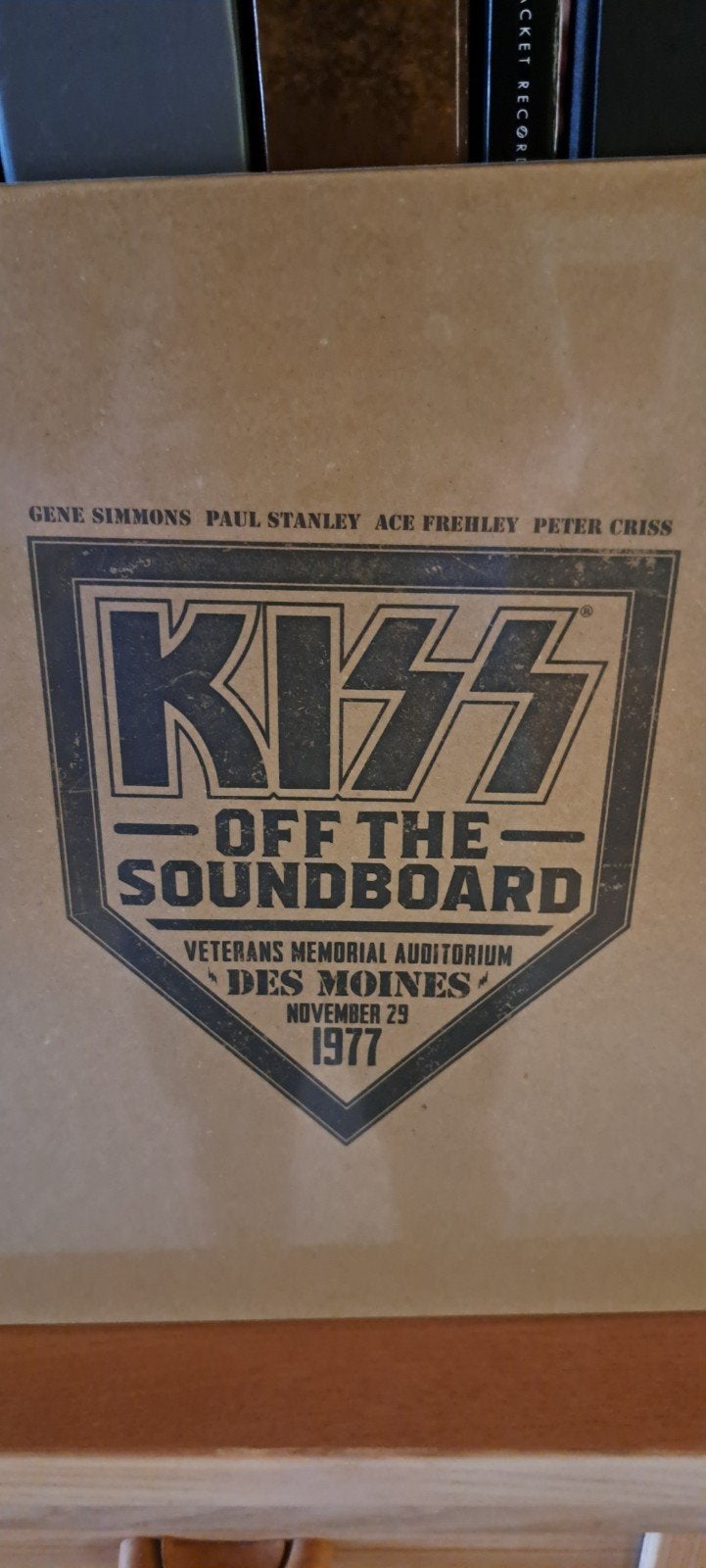 KISS - Off The Soundboard: Des Moines 1977 (2LP, Geseald), Ophalen of Verzenden, Nieuw