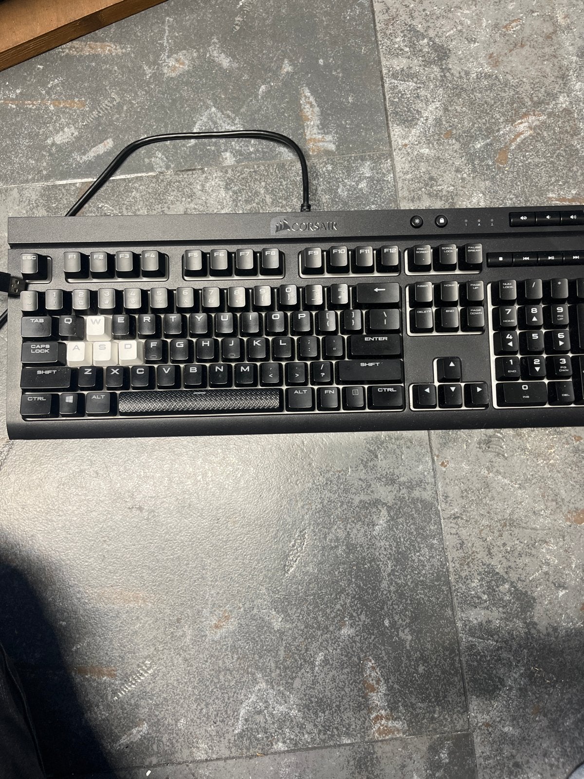 Corsair K68 RGB Mechanisch Gaming Toetsenbord, Gebruikt, Gaming toetsenbord, Ophalen of Verzenden, Qwerty