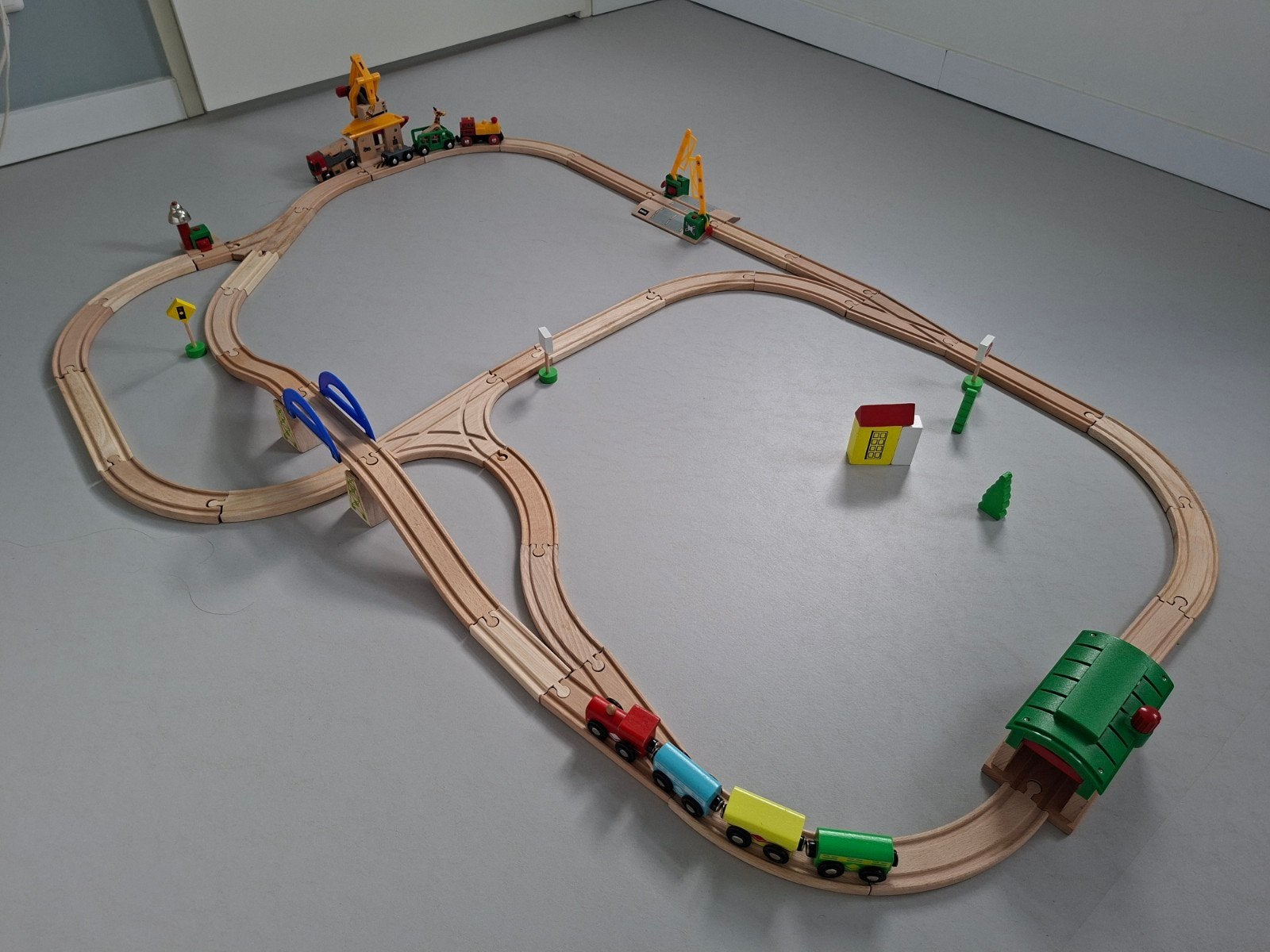 Complete Houten Treinset met Brio Onderdelen en 2 Treinen, Ophalen