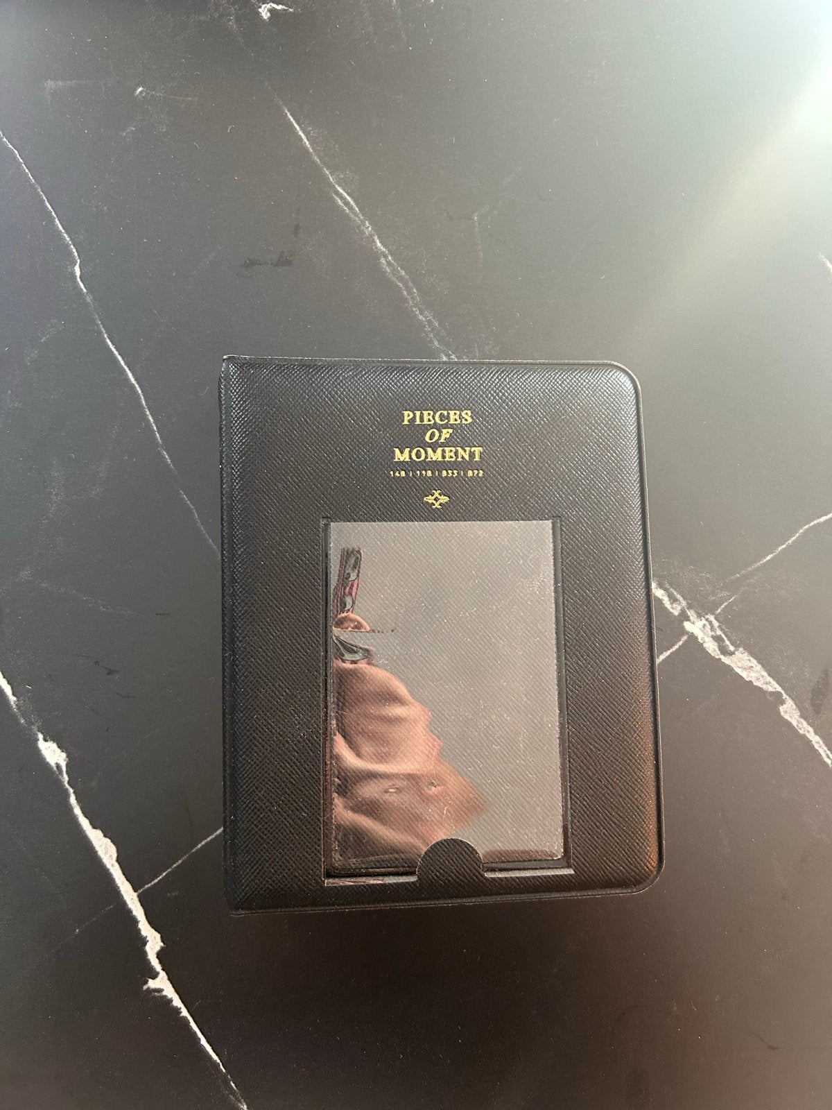 Zwart insteekalbum 'Pieces of Moment' voor polaroid foto’s, Overige merken, Zwart, Ophalen of Verzenden, Zo goed als nieuw