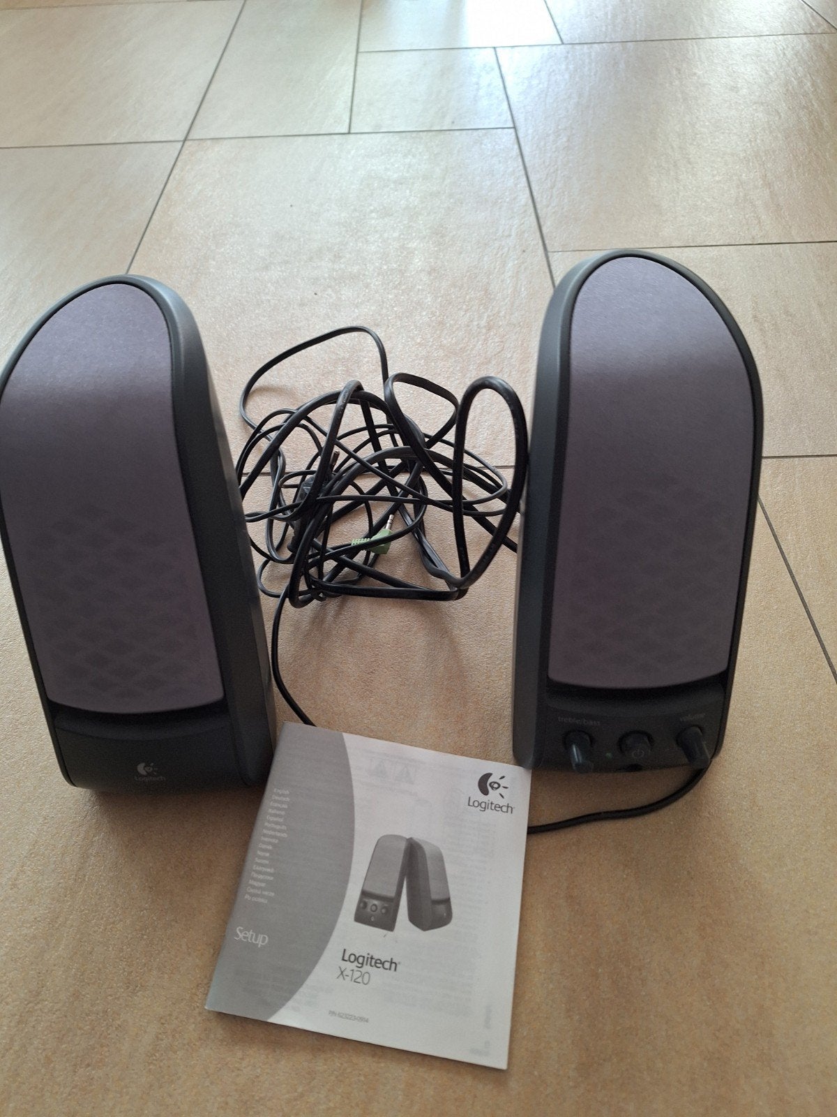 Logitech X-120 2.0 Luidsprekerset - Zo goed als nieuw, Computers en Software, Pc speakers, Ophalen of Verzenden, Zo goed als nieuw