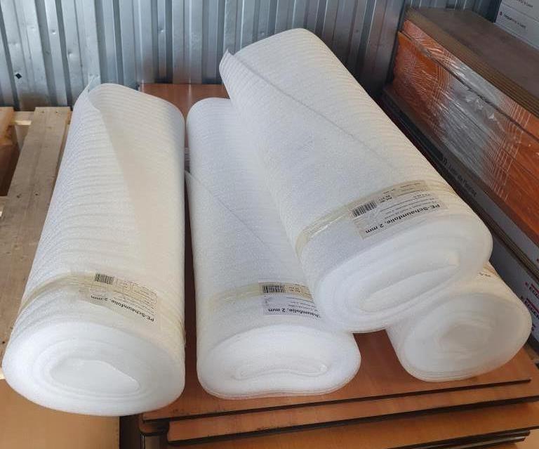 Ondervloer voor laminaat Basis Foam wit 2mm - 25m² per rol, Huis en Inrichting, Stoffering | Vloerbedekking, Nieuw, Laminaat, Wit