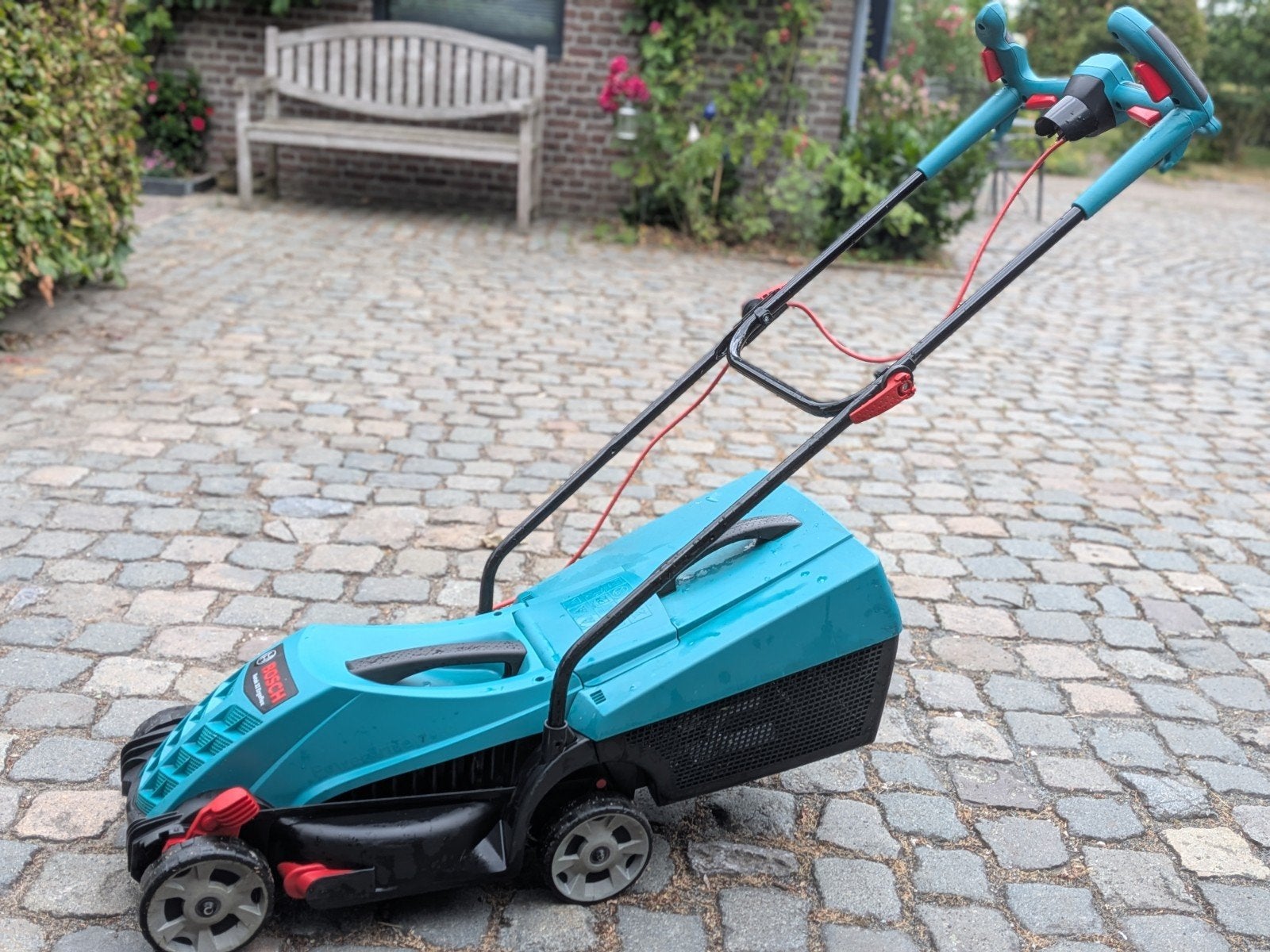Bosch Rotak 32 ErgoFlex elektrische grasmaaier, Ophalen, Cirkelmaaier, Elektrische grasmaaier, Zo goed als nieuw