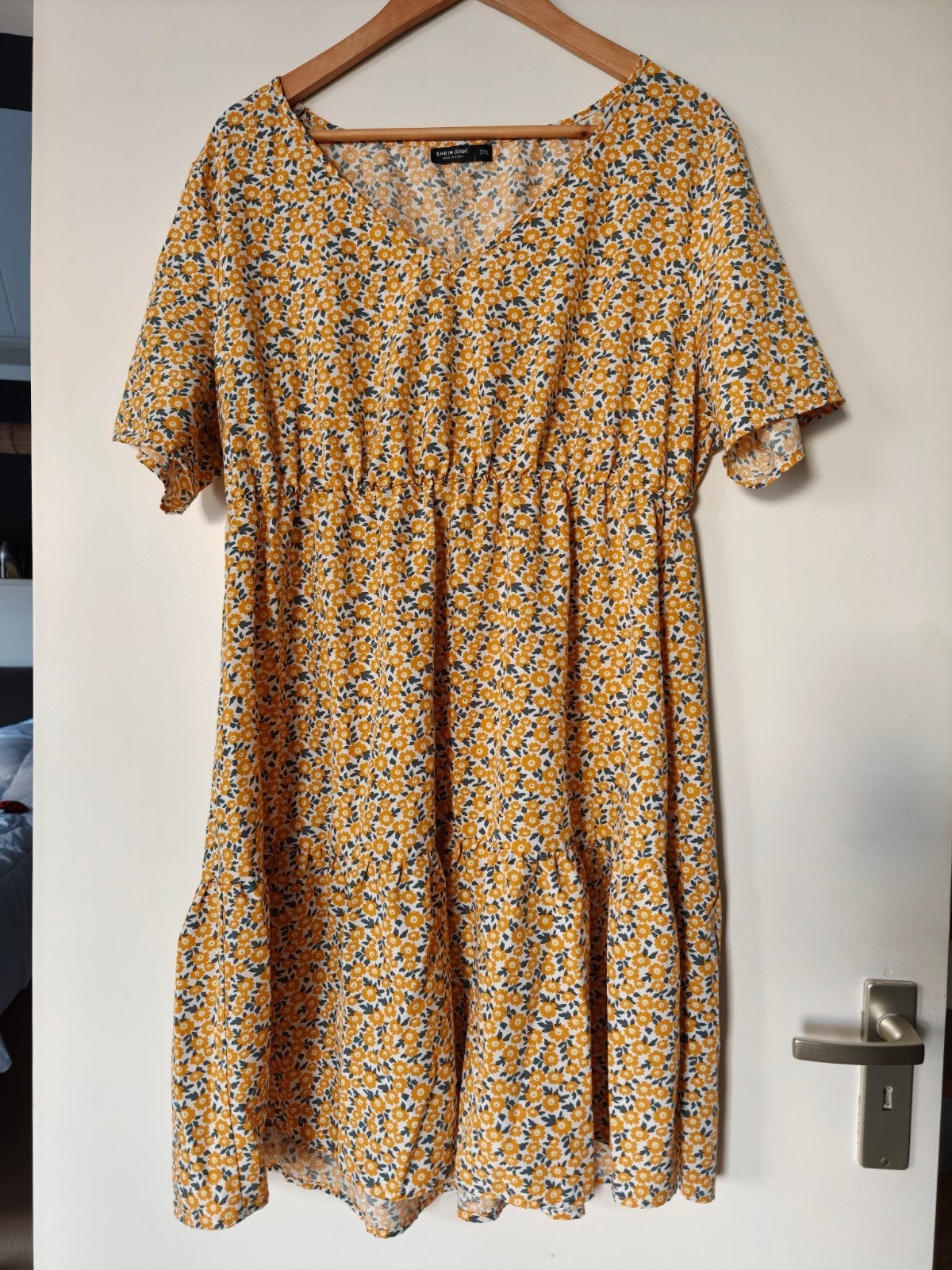 Shein Curve zomerjurk met bloemenprint - Maat 2XL, Kleding | Dames, Geel, Maat 46/48 (XL) of groter, Ophalen of Verzenden, Zo goed als nieuw