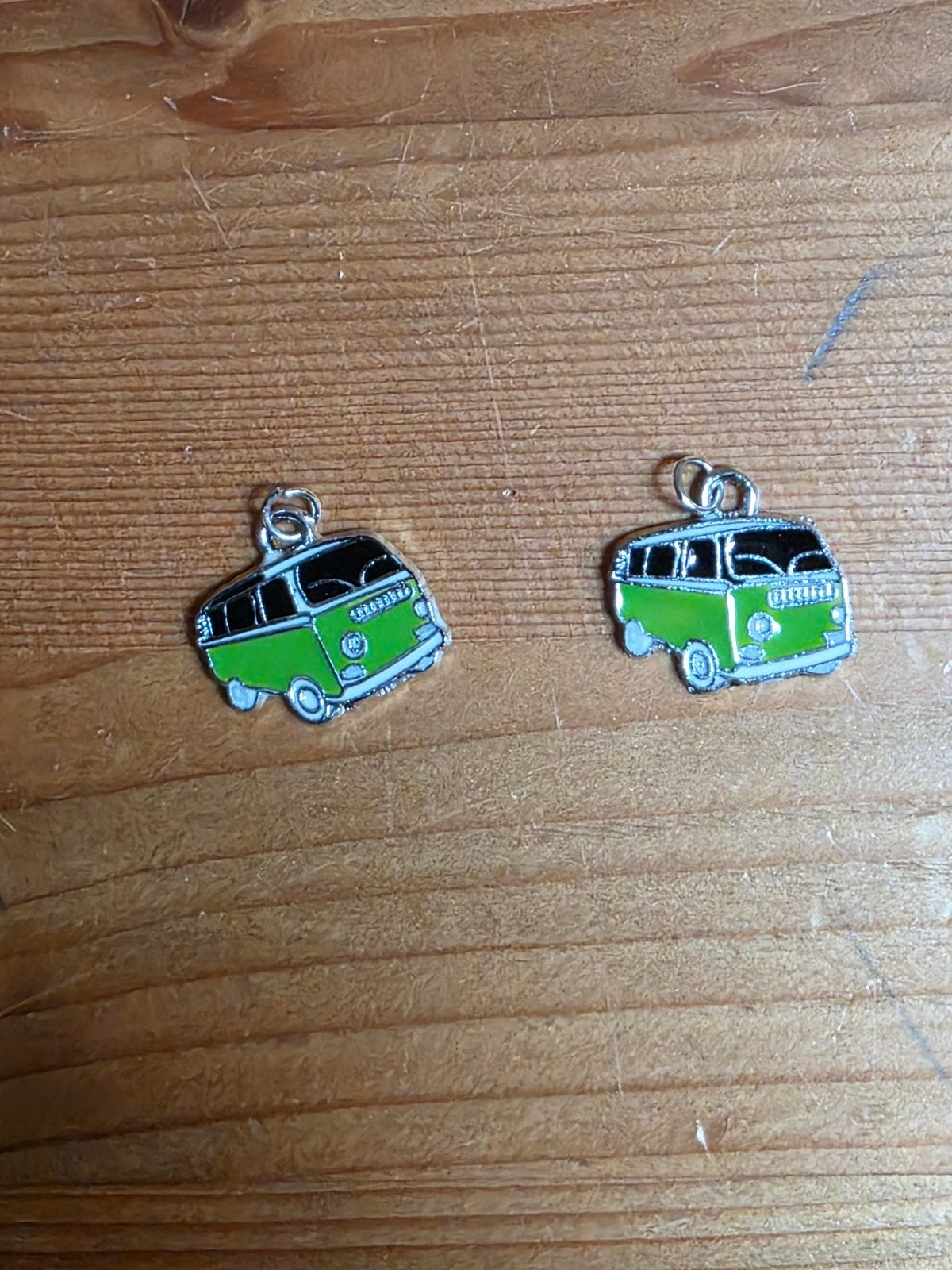2 Volkswagen busjes hangertjes - Groen, Ophalen of Verzenden, Nieuw