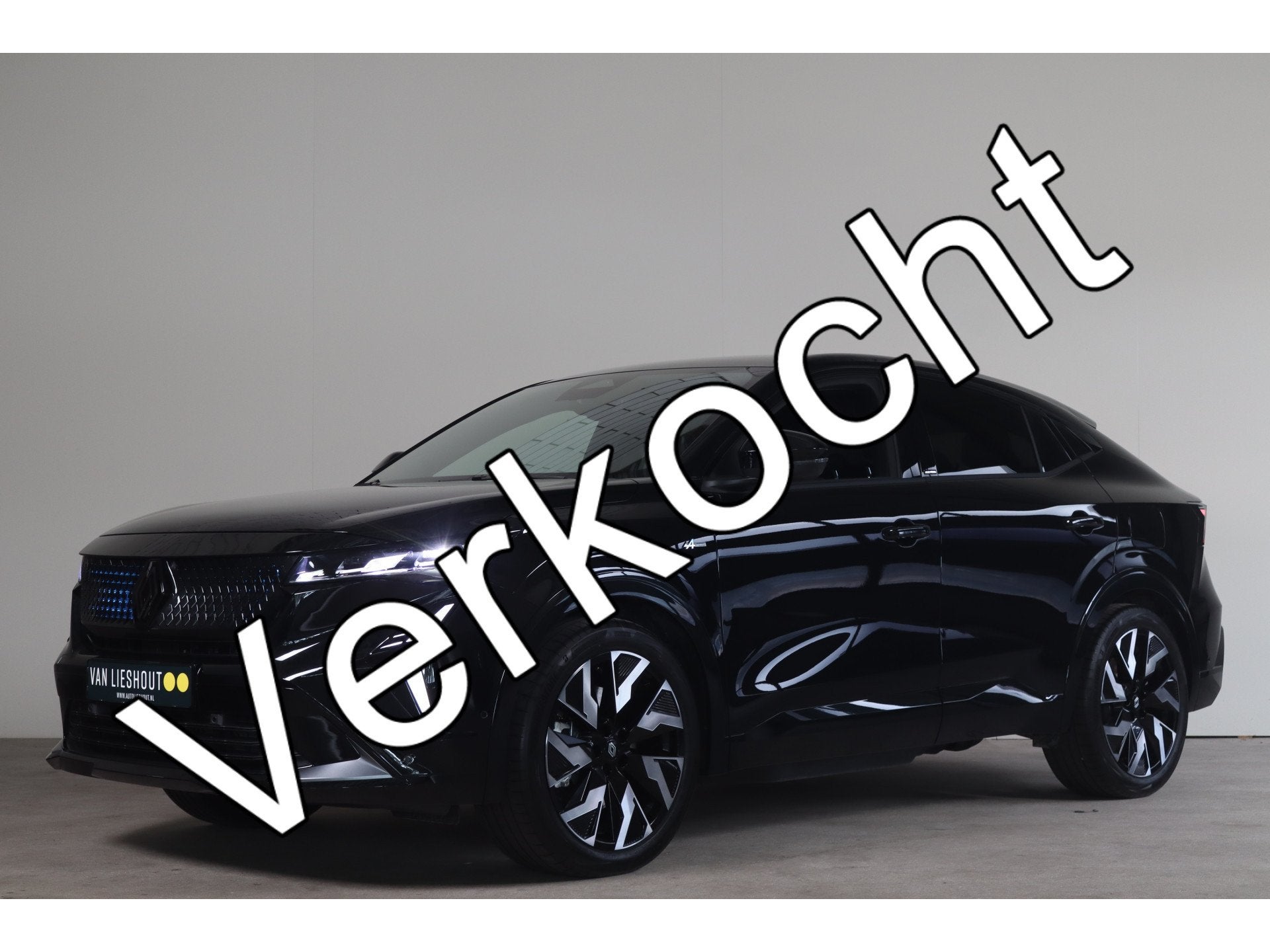 Renault Rafale 1.2 E-Tech 4x4 plug-in hybrid 300 esprit Alpi, Auto's, Automaat, Gebruikt, 1199 cc, Zwart