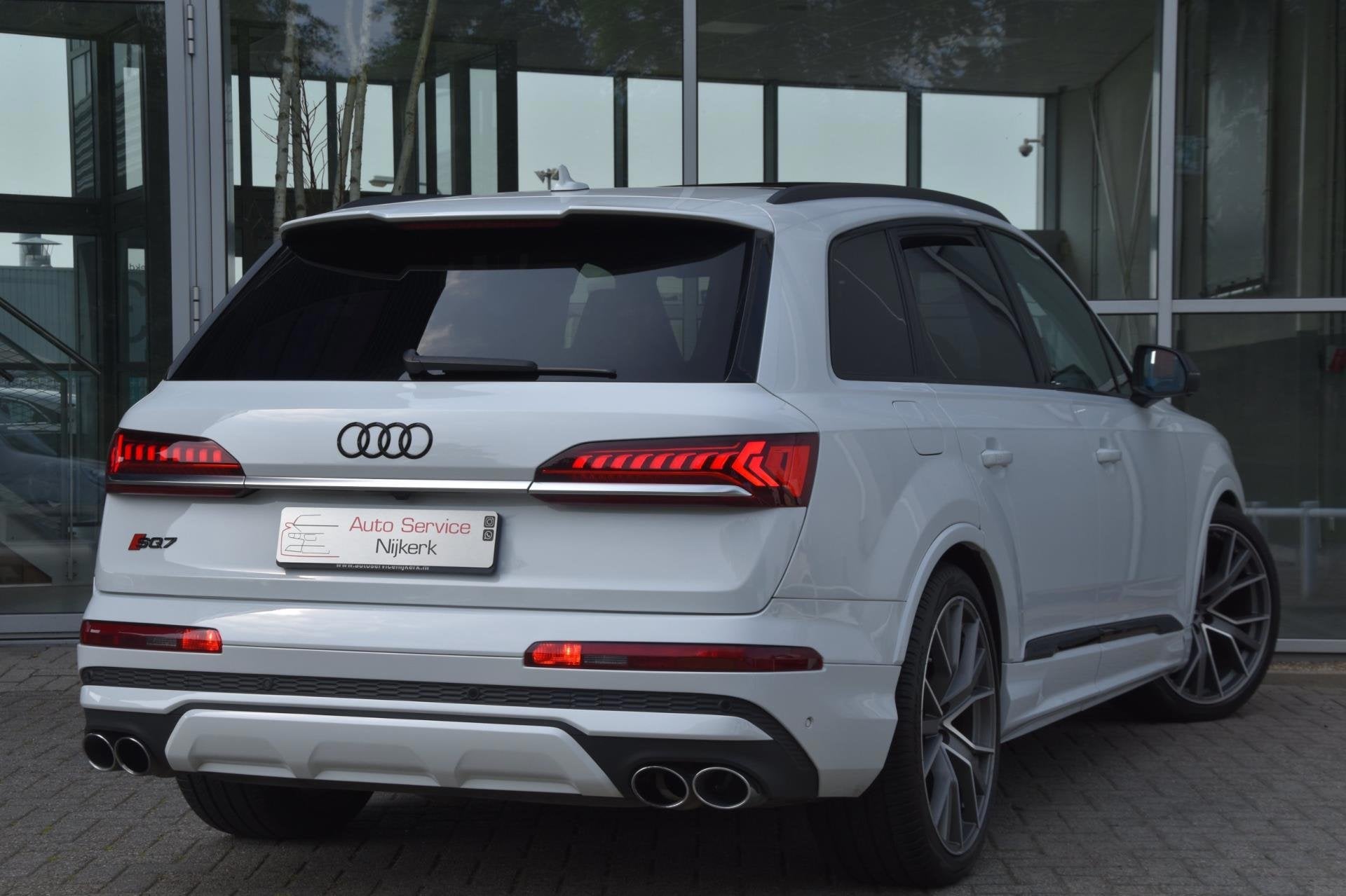 Foto 3 van Audi SQ7 435PK | Night Vision | HUD | Pano | 4W-Sturing | AC