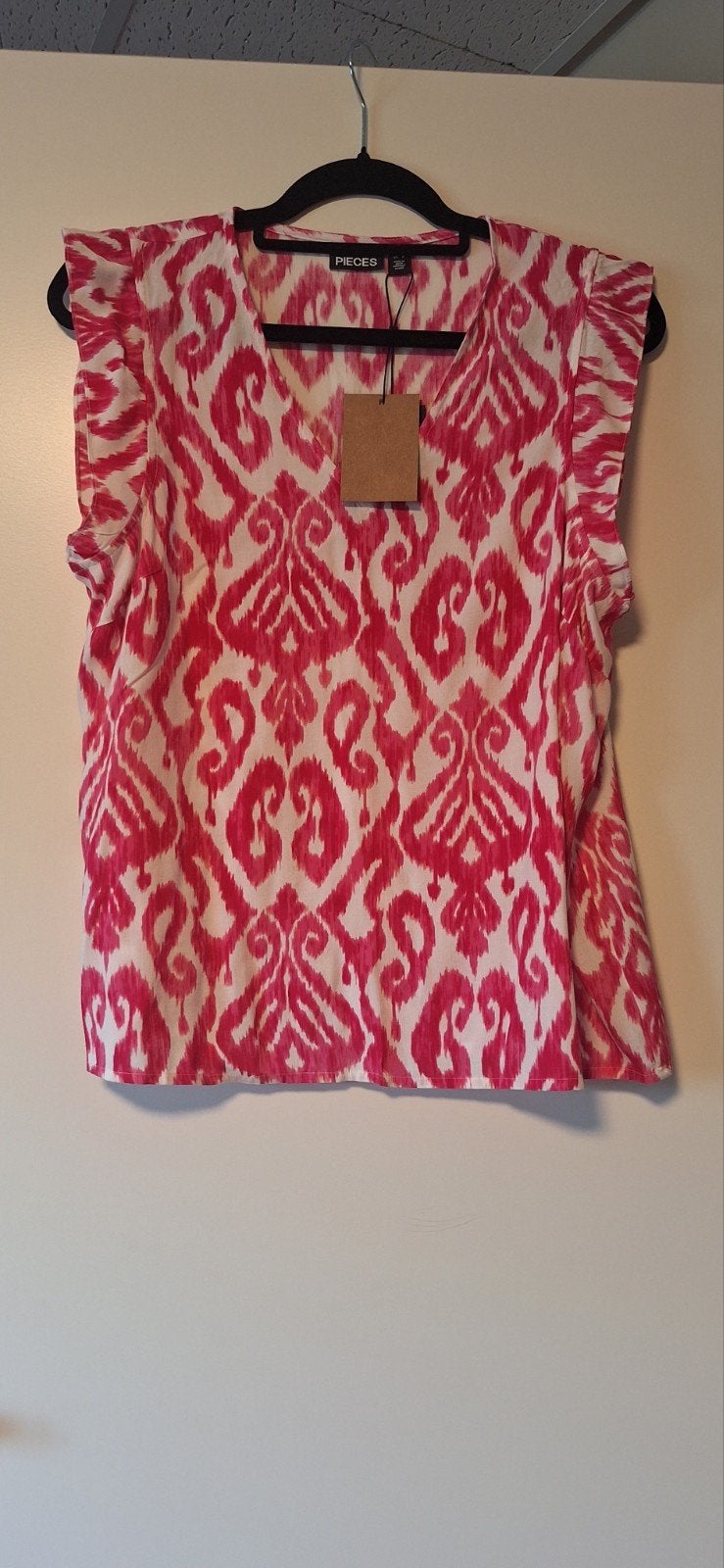 Pieces shirt met korte mouw, maat M, nieuw met kaartjes, Maat 38/40 (M), Nieuw, Ophalen of Verzenden, Korte mouw